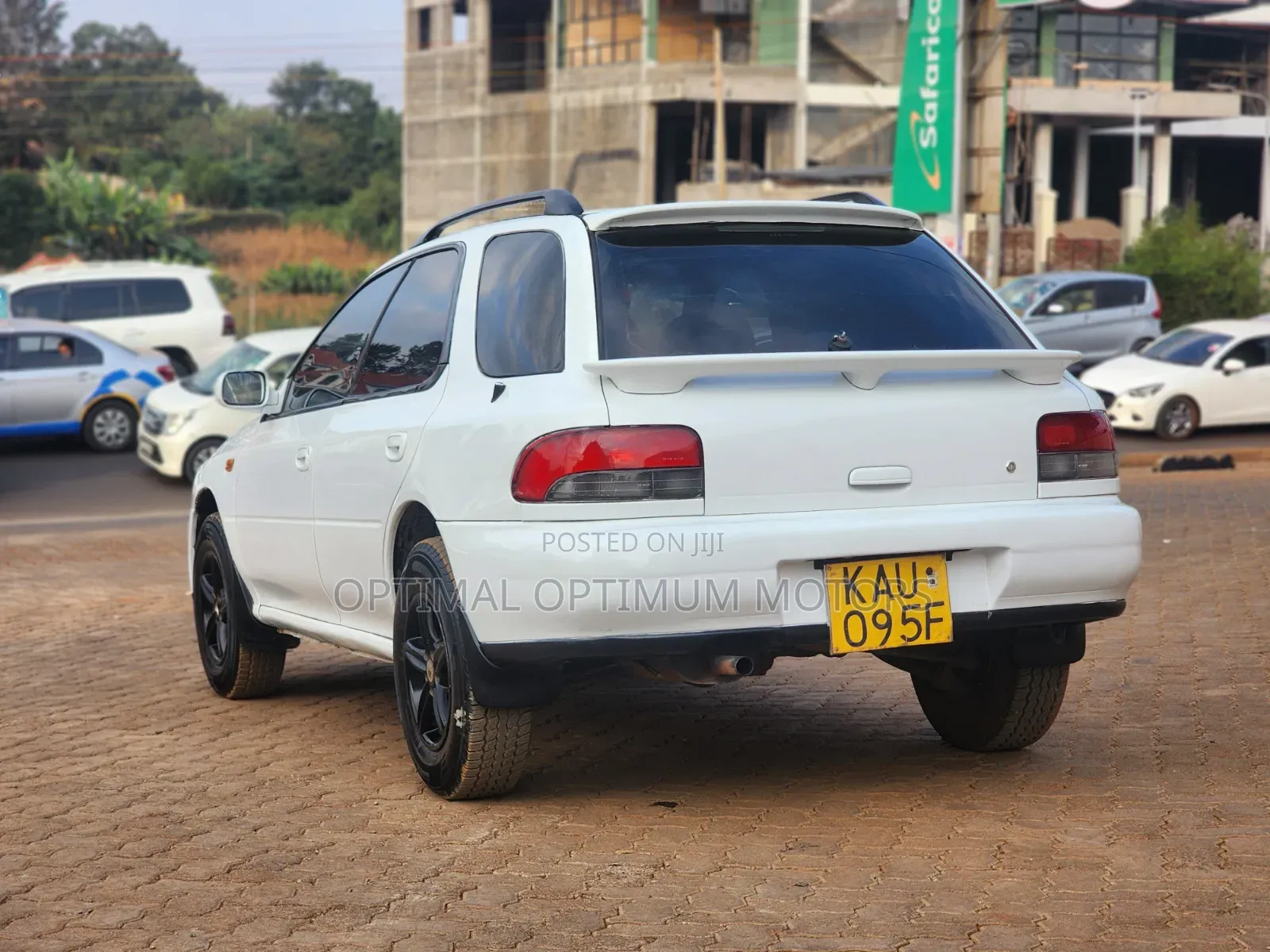 Subaru Impreza Wagon 1998 White