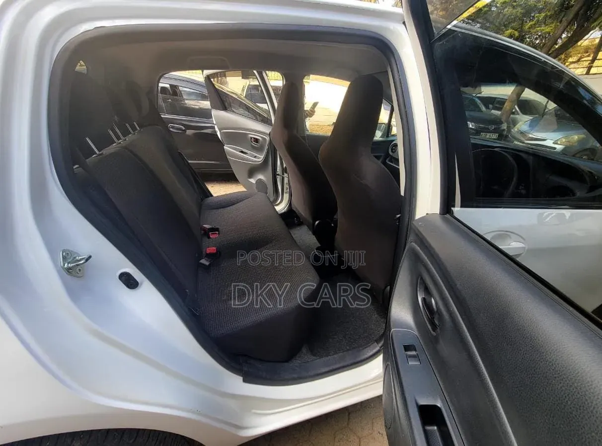 Toyota Vitz 2018 White