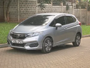 Honda Fit 2018 Silver