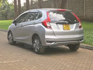 Honda Fit 2018 Silver