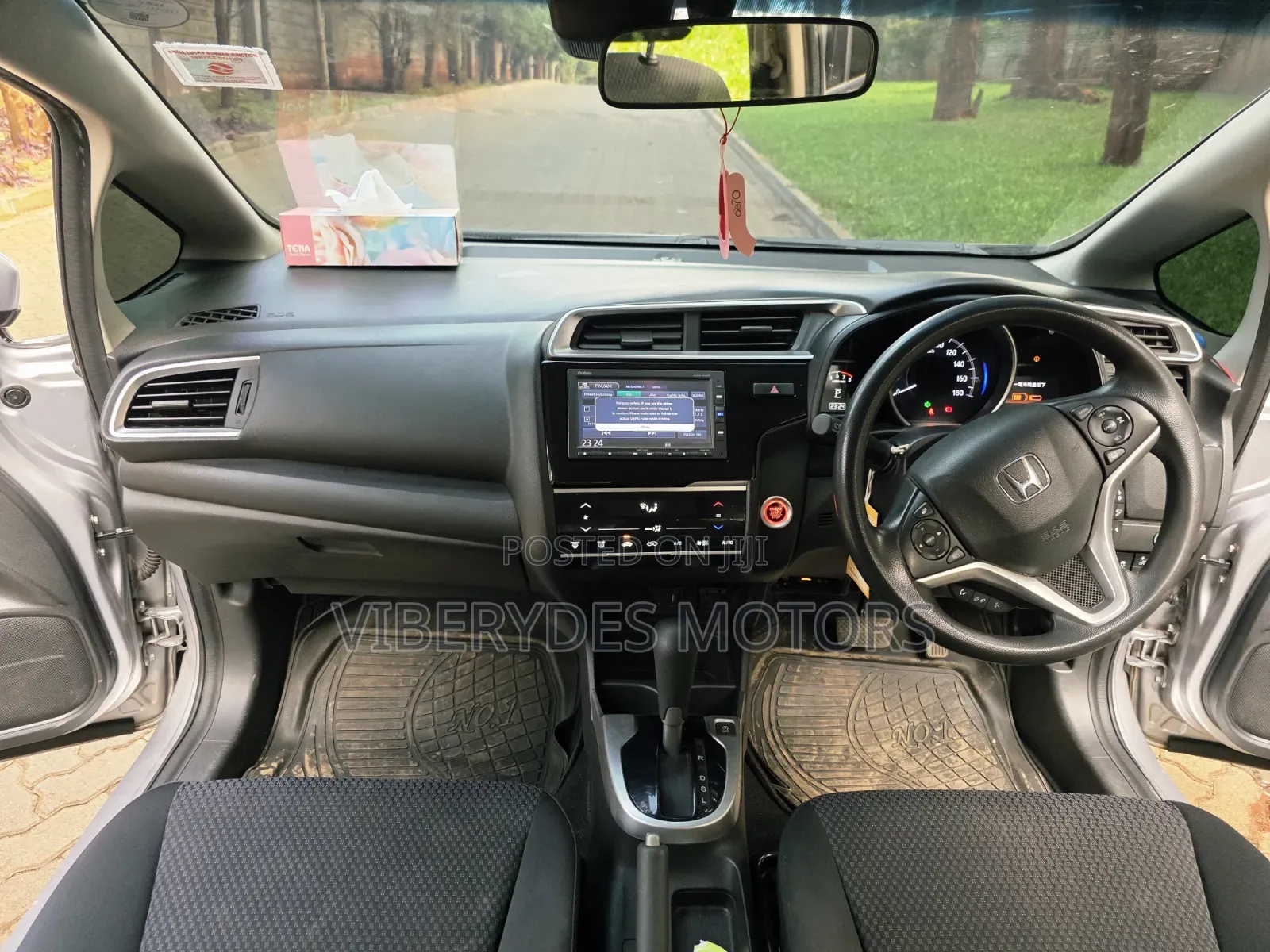 Honda Fit 2018 Silver