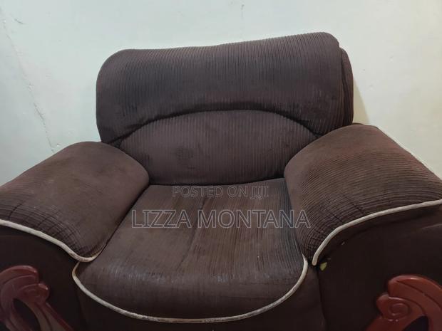 2 Single Seats Selling Both for 3000