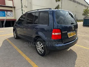 Volkswagen Touran 2005 Blue
