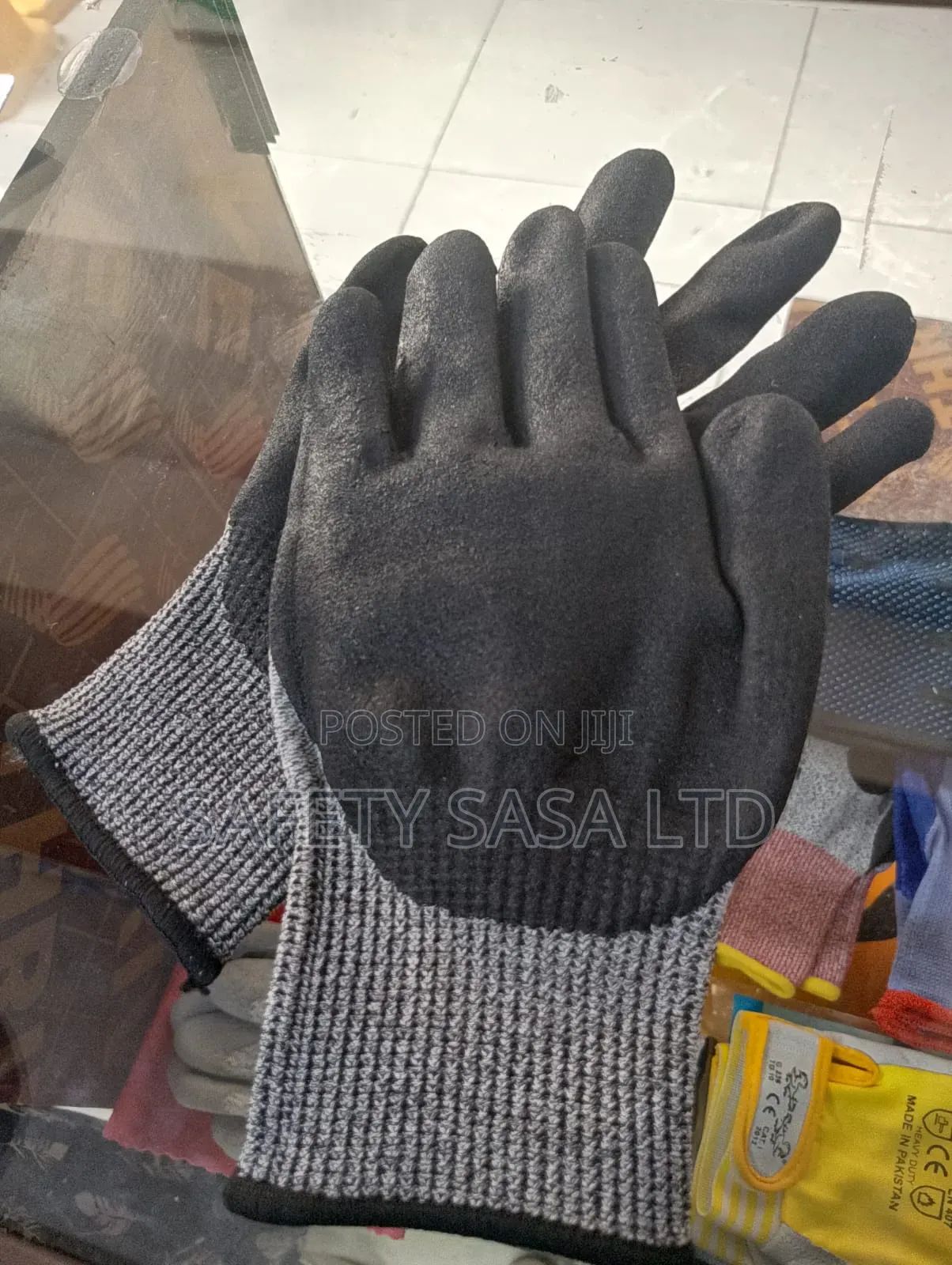 Kratics Anti Cut Gloves