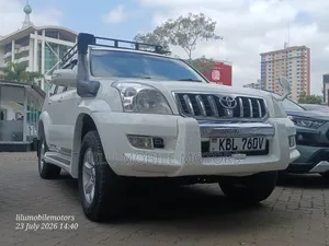 Toyota Land Cruiser Prado 2004 White