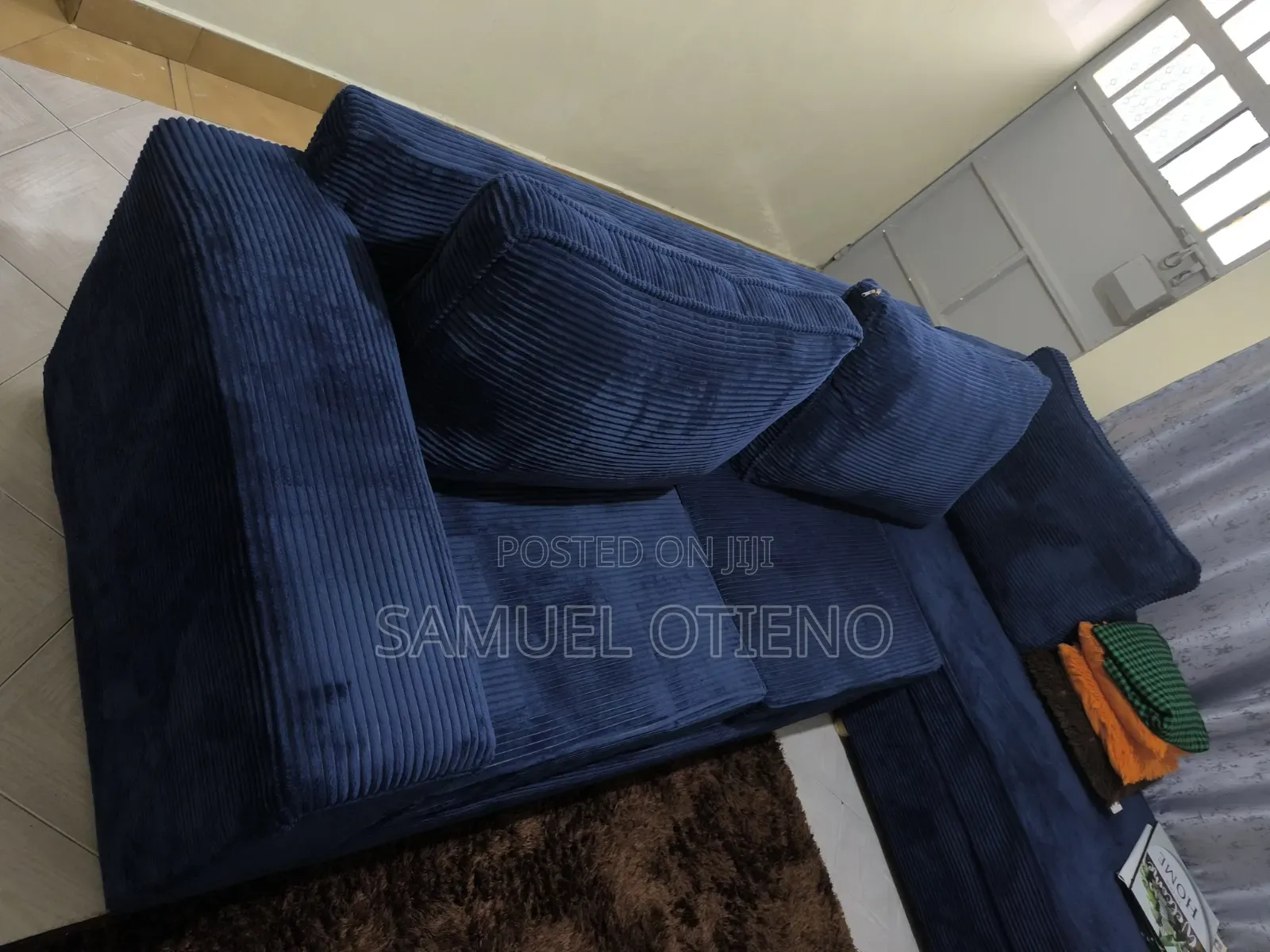 5 Seater L-Seat Sofa + 2 Pouffs (2seater Sofa Bed )
