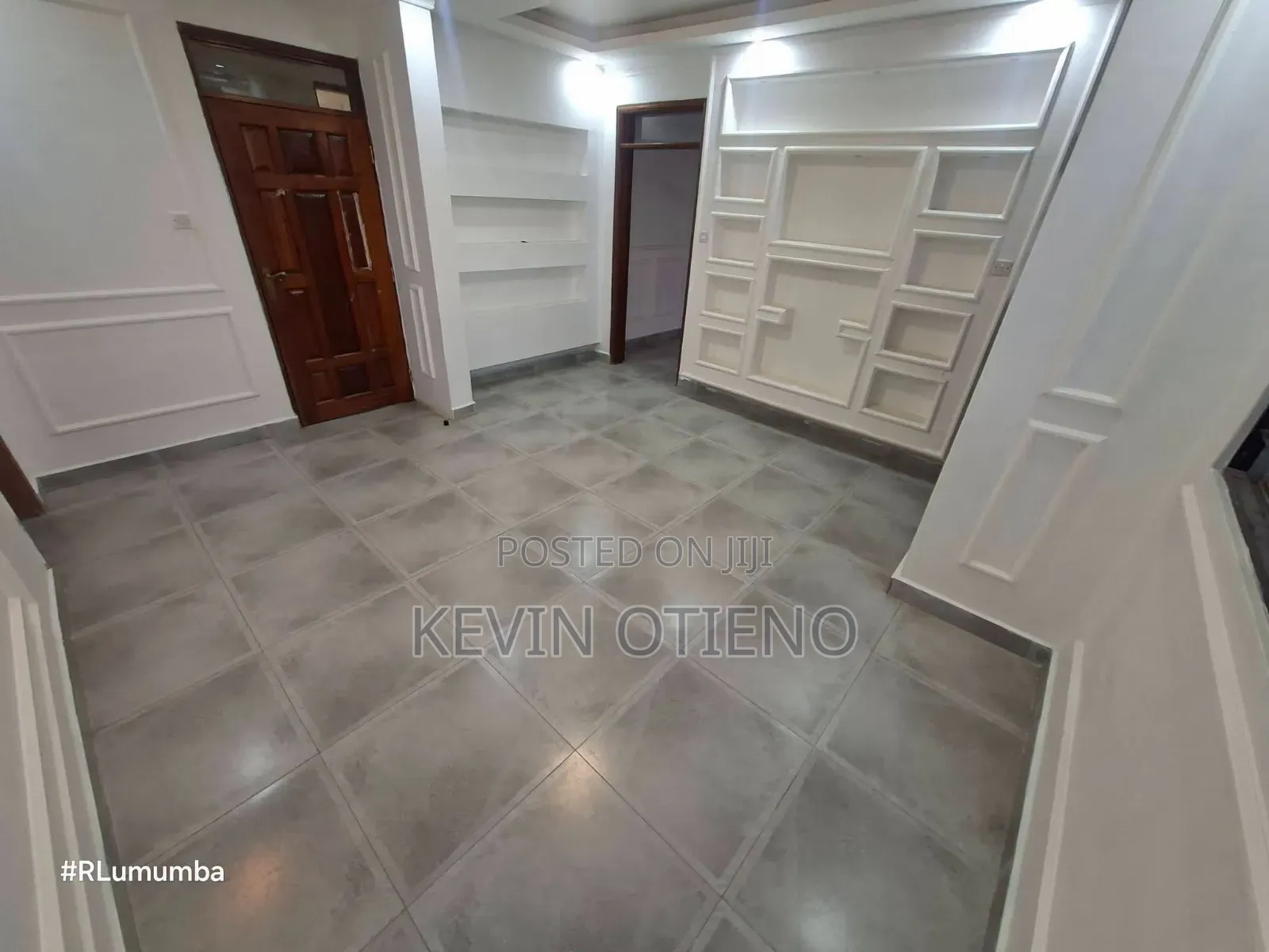 5bdrm House in Community, Gateway Mall Area for rent