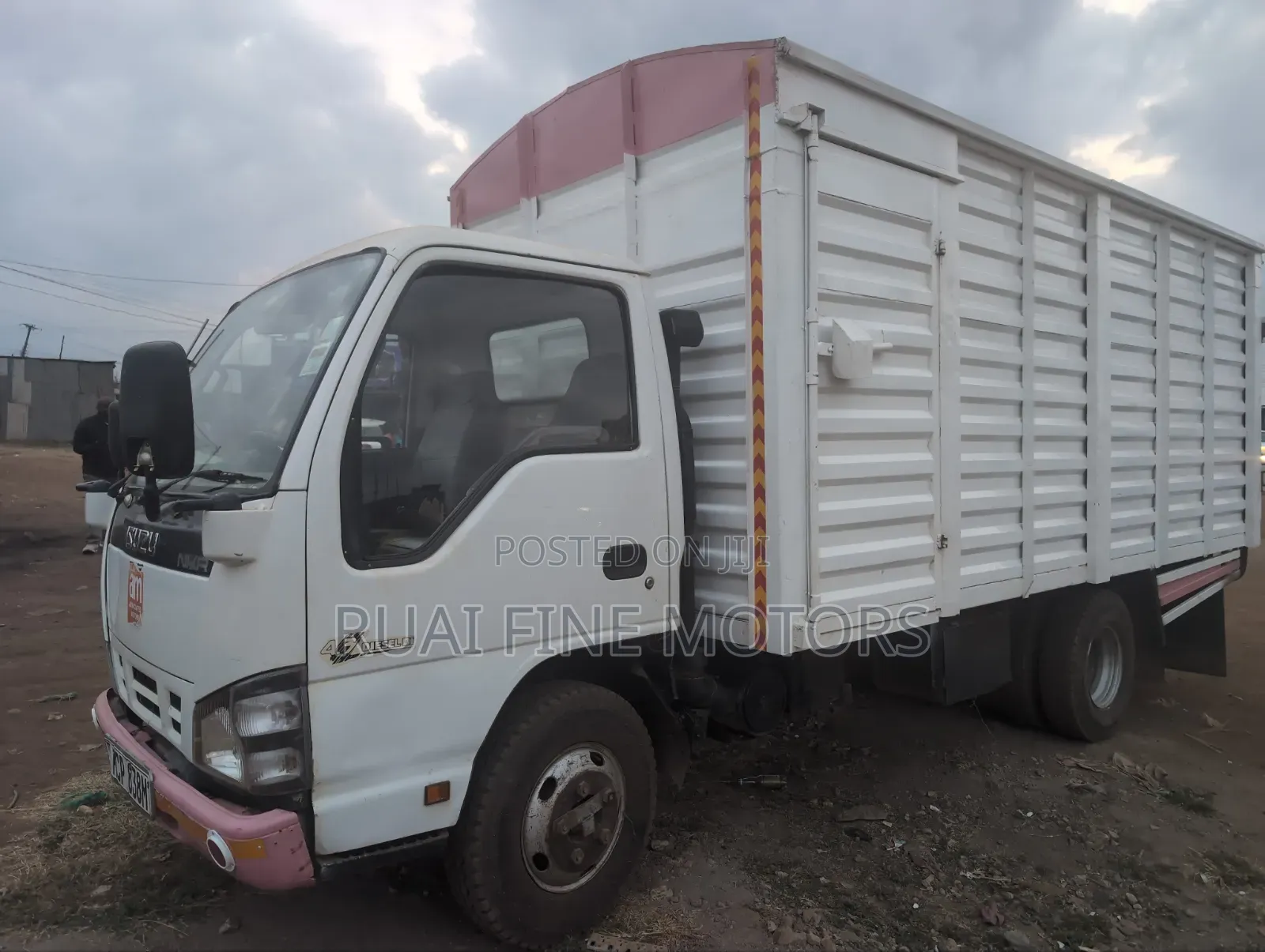 Isuzu NMR 2017 White