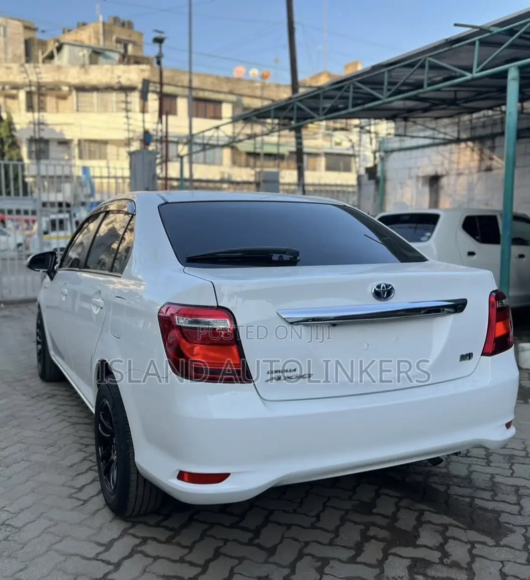 Toyota Axio 1.5 Hybrid 2WD 2020 White