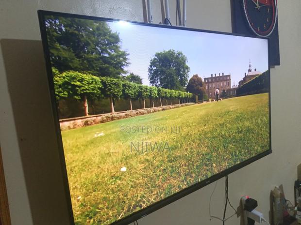 Synix Smart TV - main view