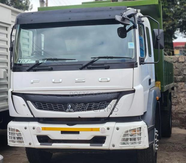 Mitsubishi Fuso Fj Tipper 2021 White
