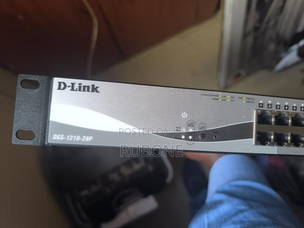 DGS‐1210‐28P 28-Port Gigabit Smart Managed PoE Switch