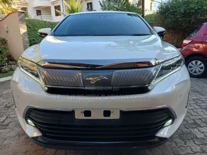 Toyota Harrier 2020 White