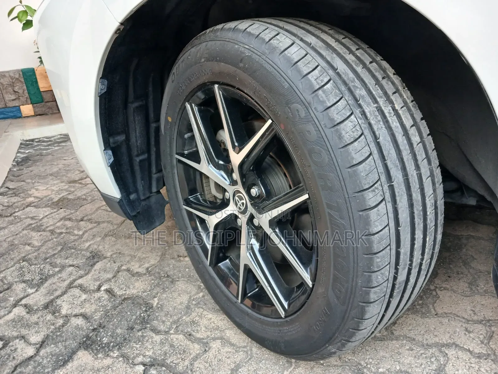 Toyota Harrier 2020 White
