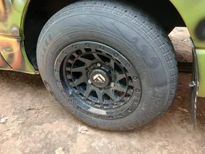 Toyota HiAce 2012 Green