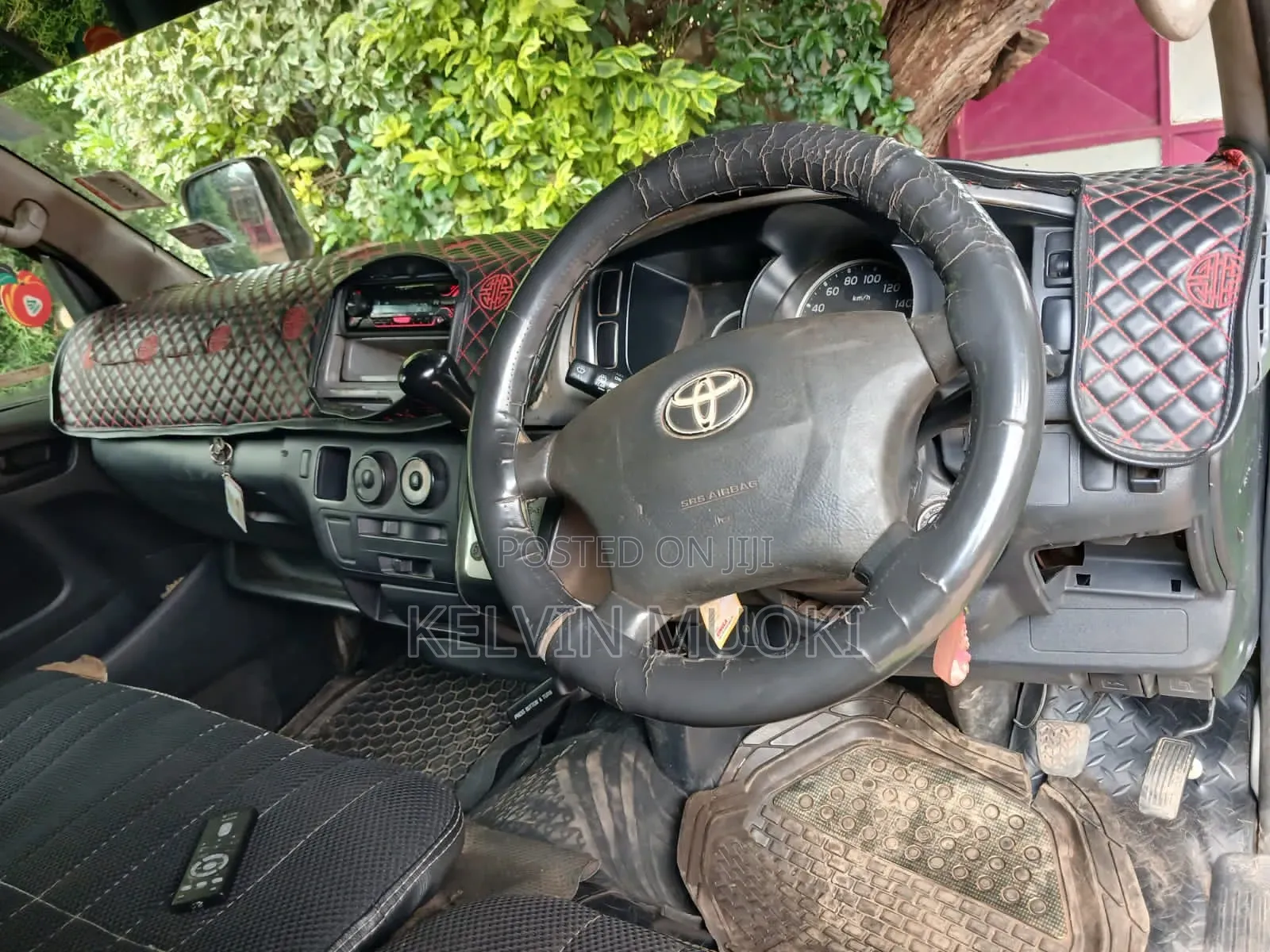 Toyota HiAce 2012 Green