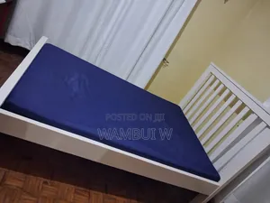 White 4x6 Bed. Used for 1 Year