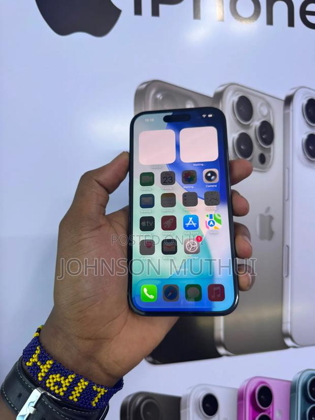 Apple iPhone 15 128 GB Black - thumbnail 3