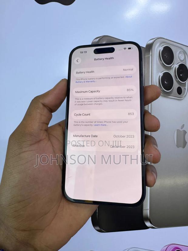 Apple iPhone 15 128 GB Black - main view