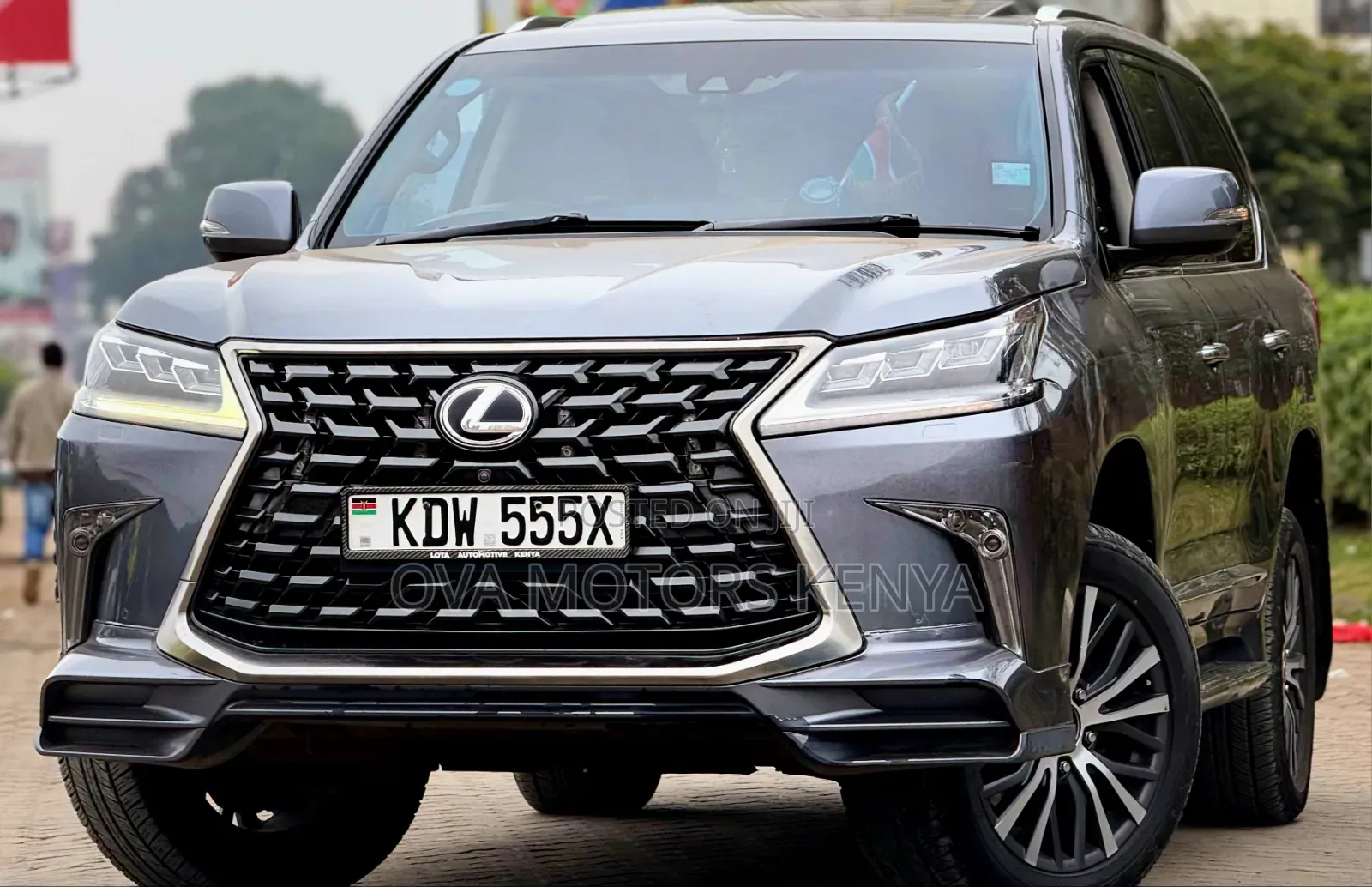 Lexus LX 2015 Gray