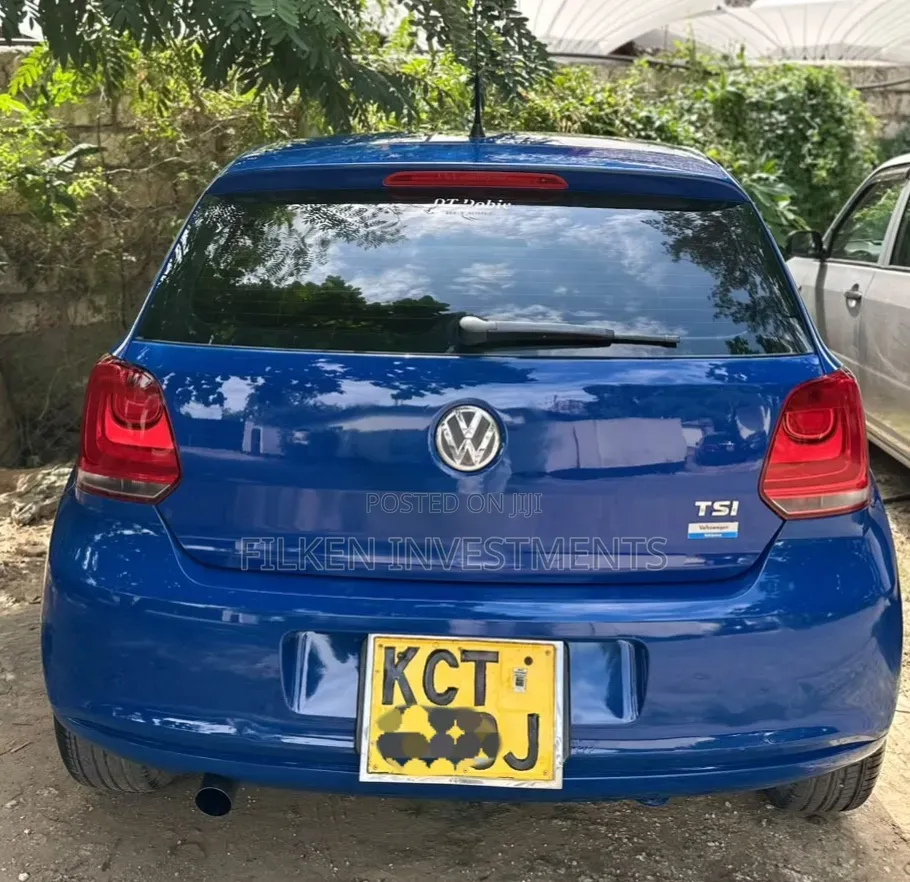 Volkswagen Polo 2013 Blue