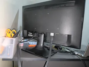 HP Computer Monitor 22 Inches