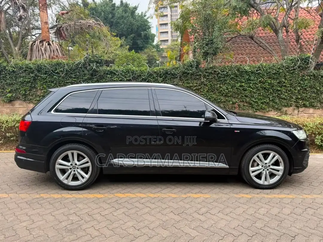 Audi Q7 2016 Black