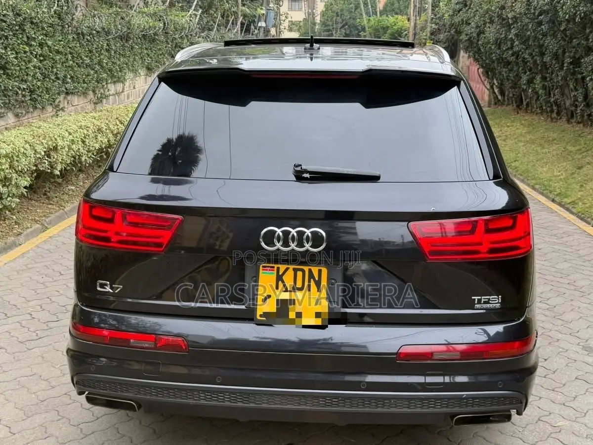 Audi Q7 2016 Black