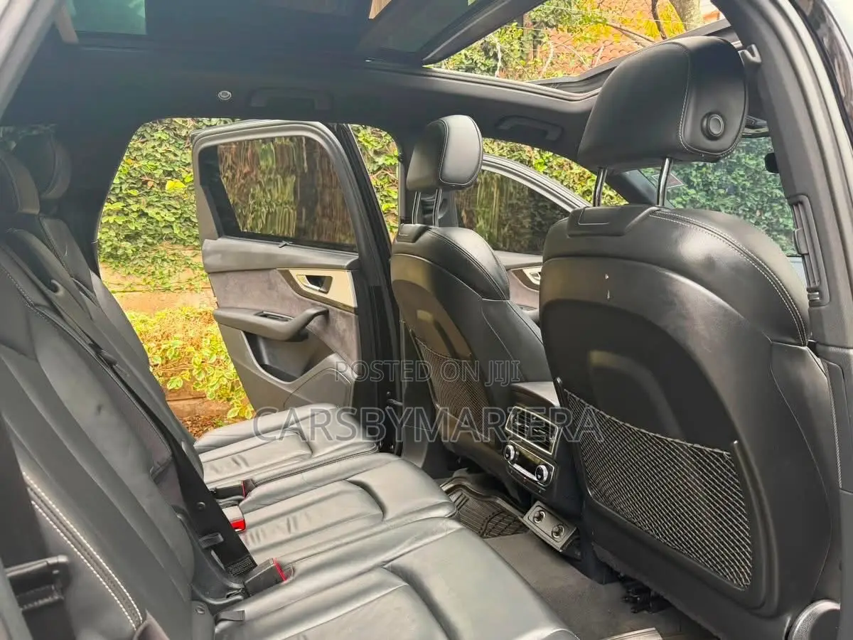 Audi Q7 2016 Black