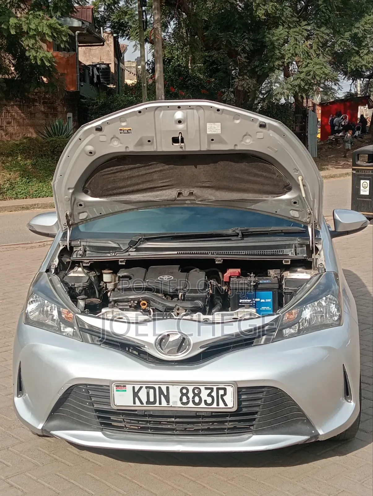 Toyota Vitz 2016 Silver