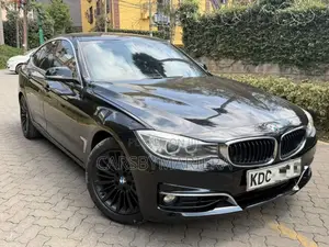 BMW 320i 2013 Black