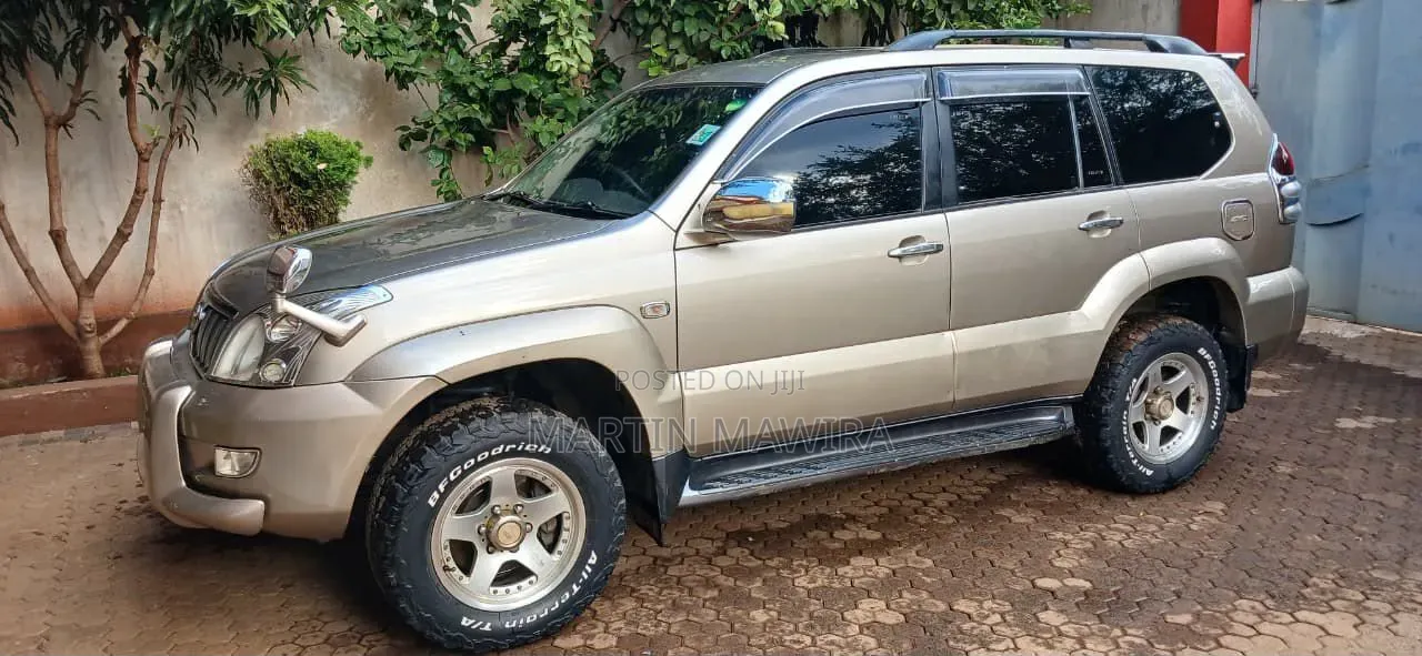 Toyota Land Cruiser Prado 2006 Gold
