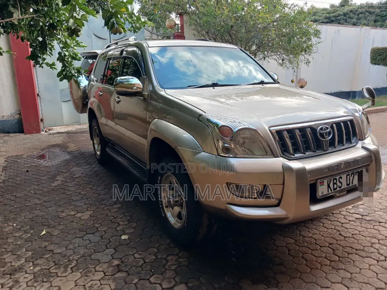 Toyota Land Cruiser Prado 2006 Gold