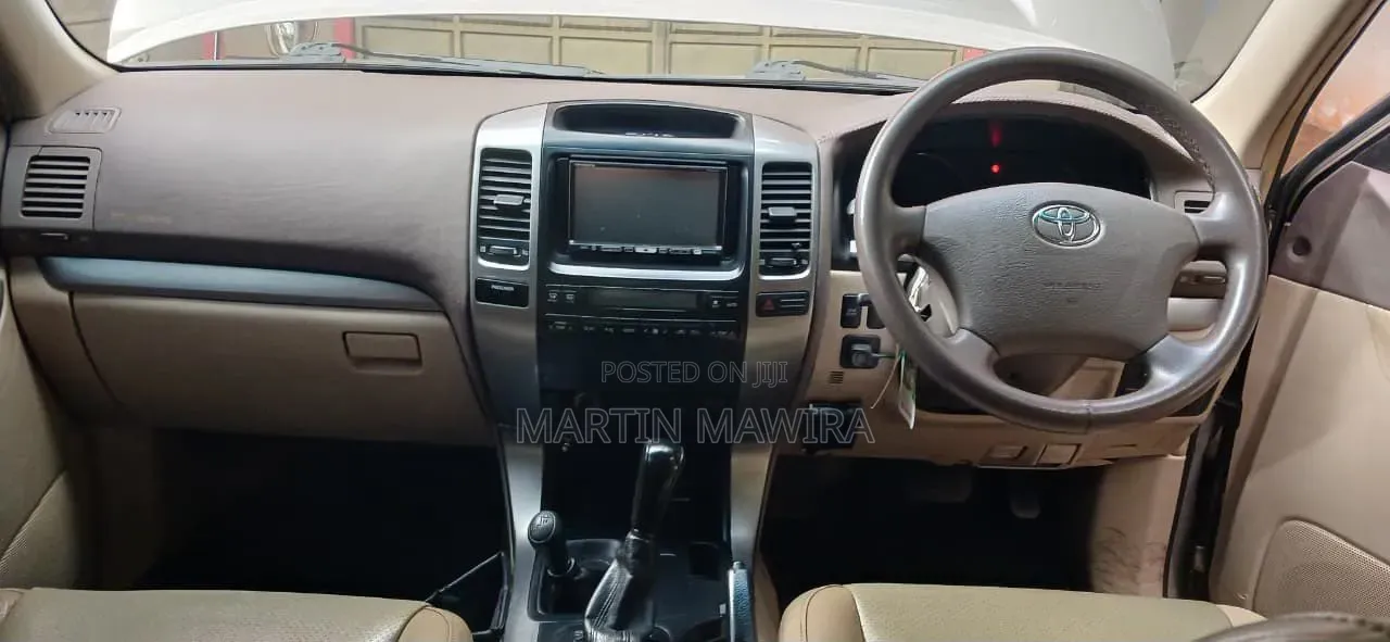 Toyota Land Cruiser Prado 2006 Gold