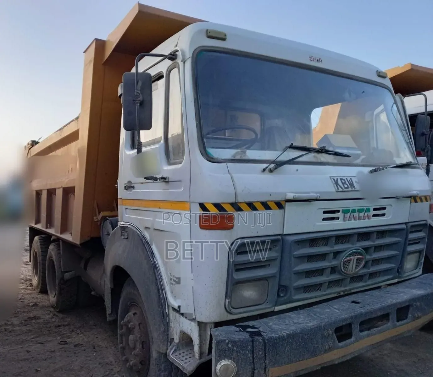 KBW Tata Tipper