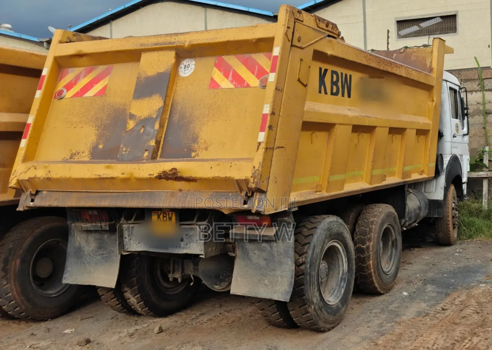 KBW Tata Tipper