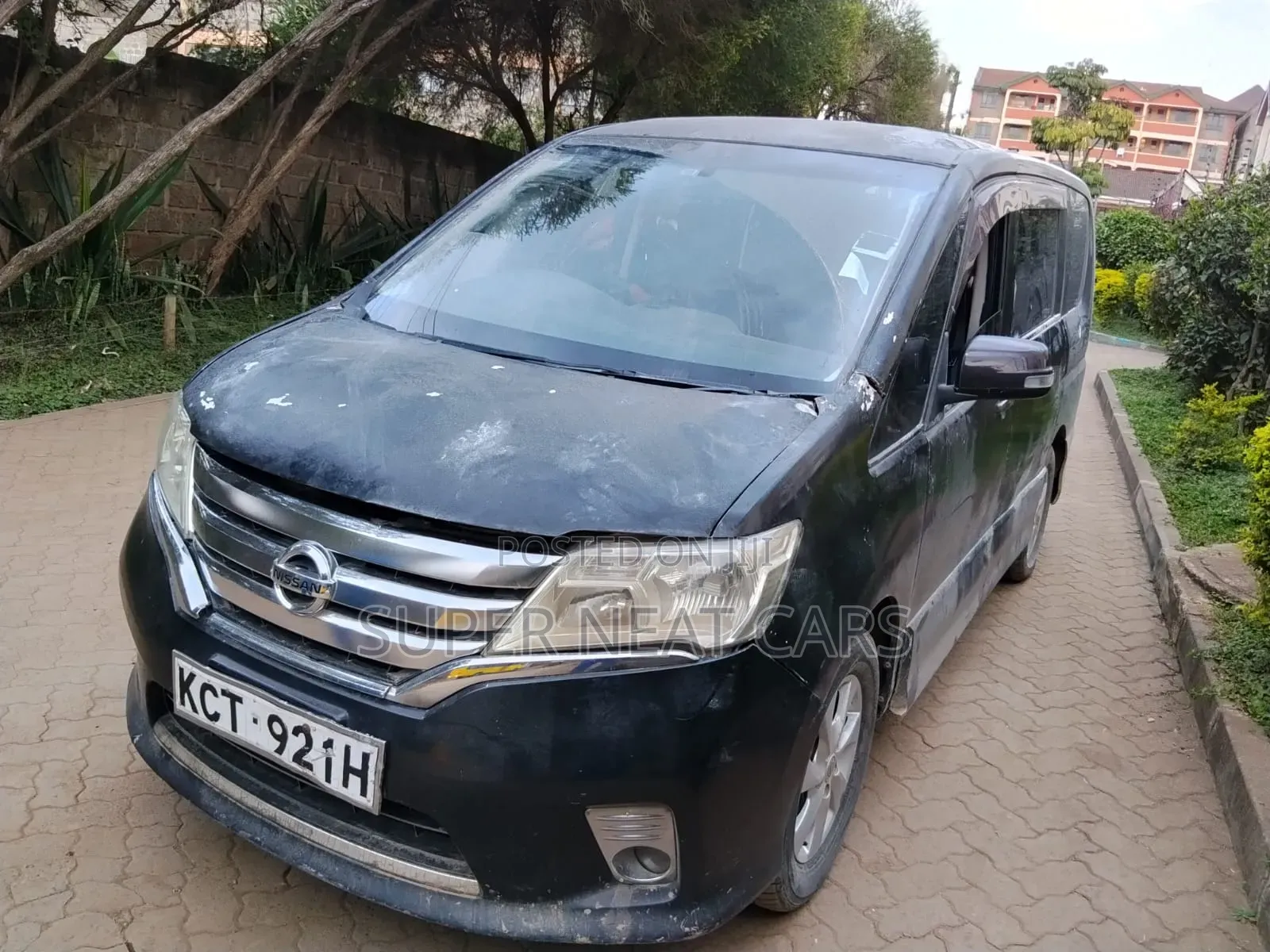 Nissan Serena 2012 Black