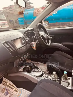 Mitsubishi Outlander 2009 Silver