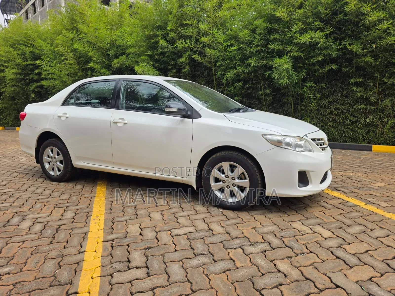 Toyota Corolla 2012 White