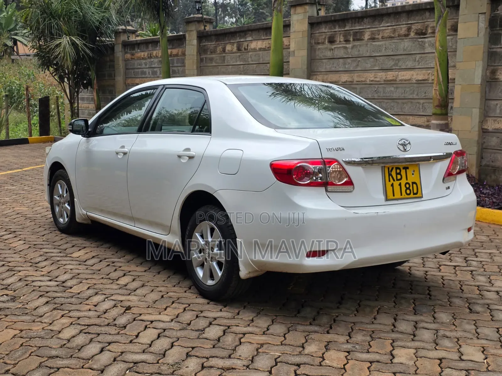 Toyota Corolla 2012 White