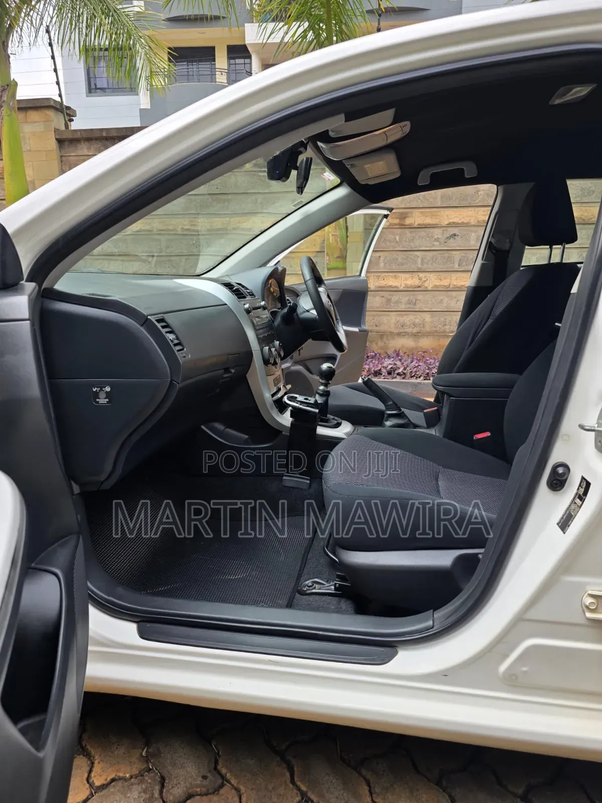 Toyota Corolla 2012 White