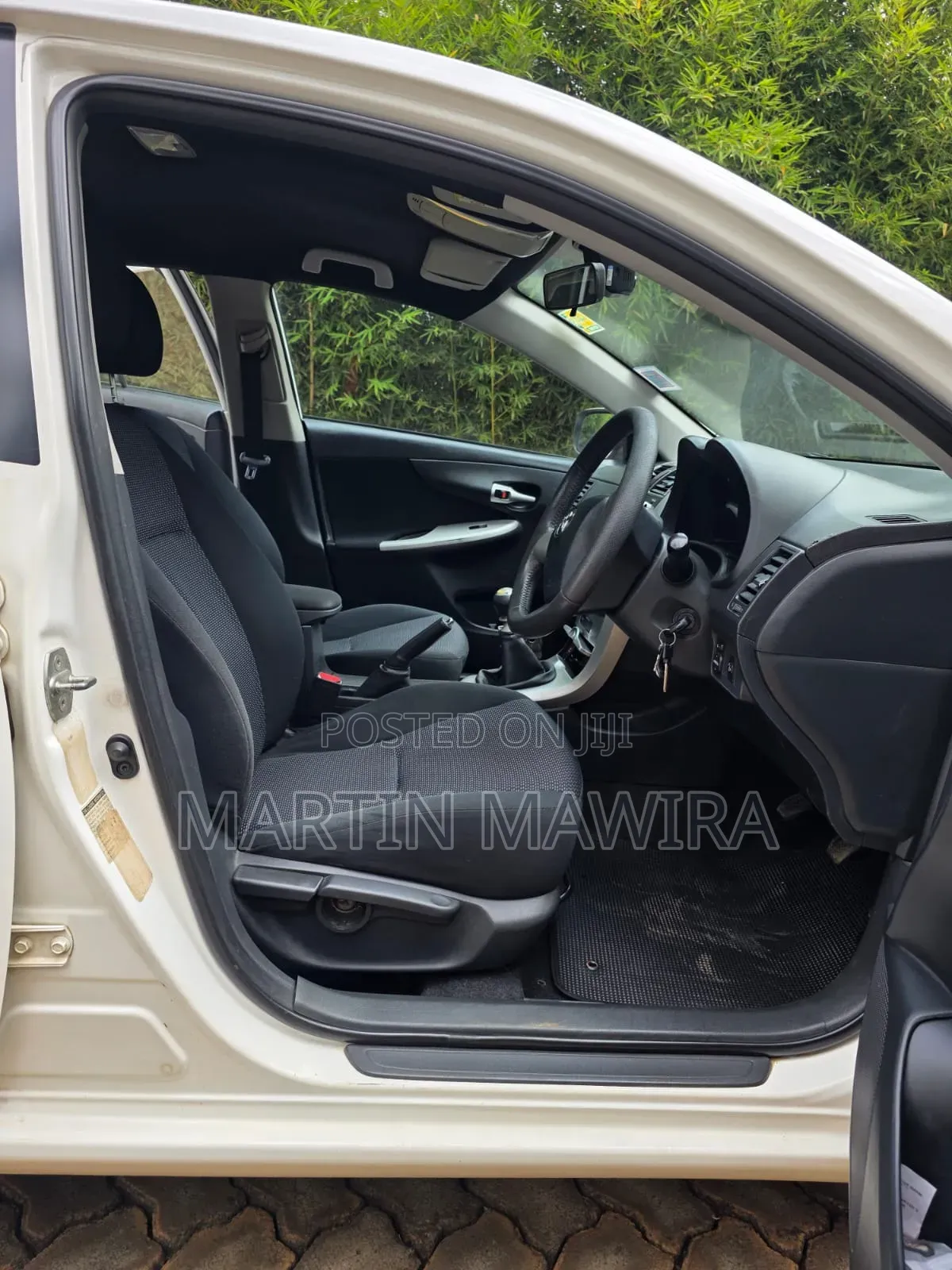 Toyota Corolla 2012 White