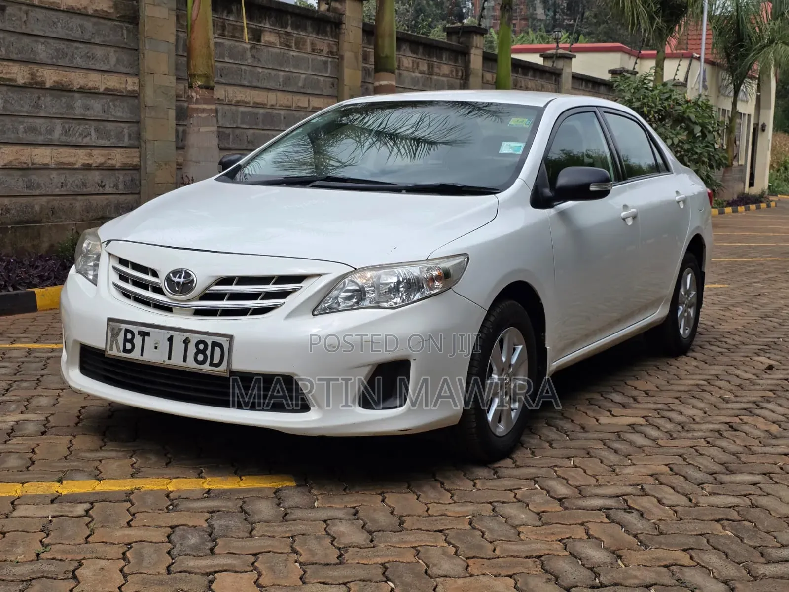 Toyota Corolla 2012 White