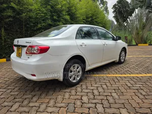 Toyota Corolla 2012 White