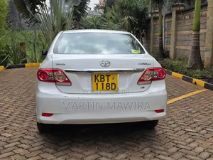 Toyota Corolla 2012 White