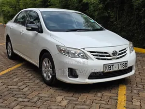 Toyota Corolla 2012 White