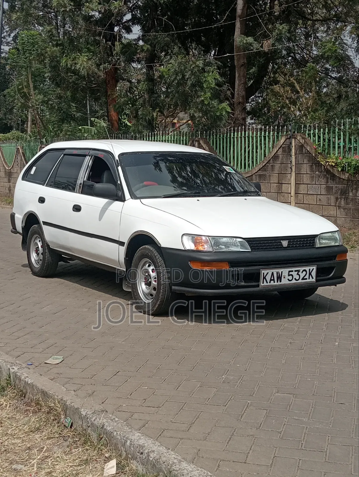 Toyota Corolla 1997 White