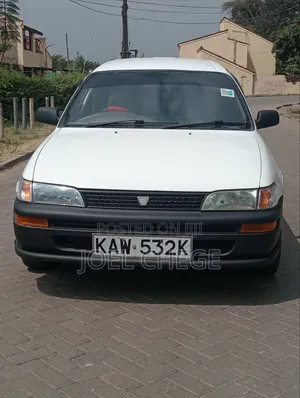 Toyota Corolla 1997 White