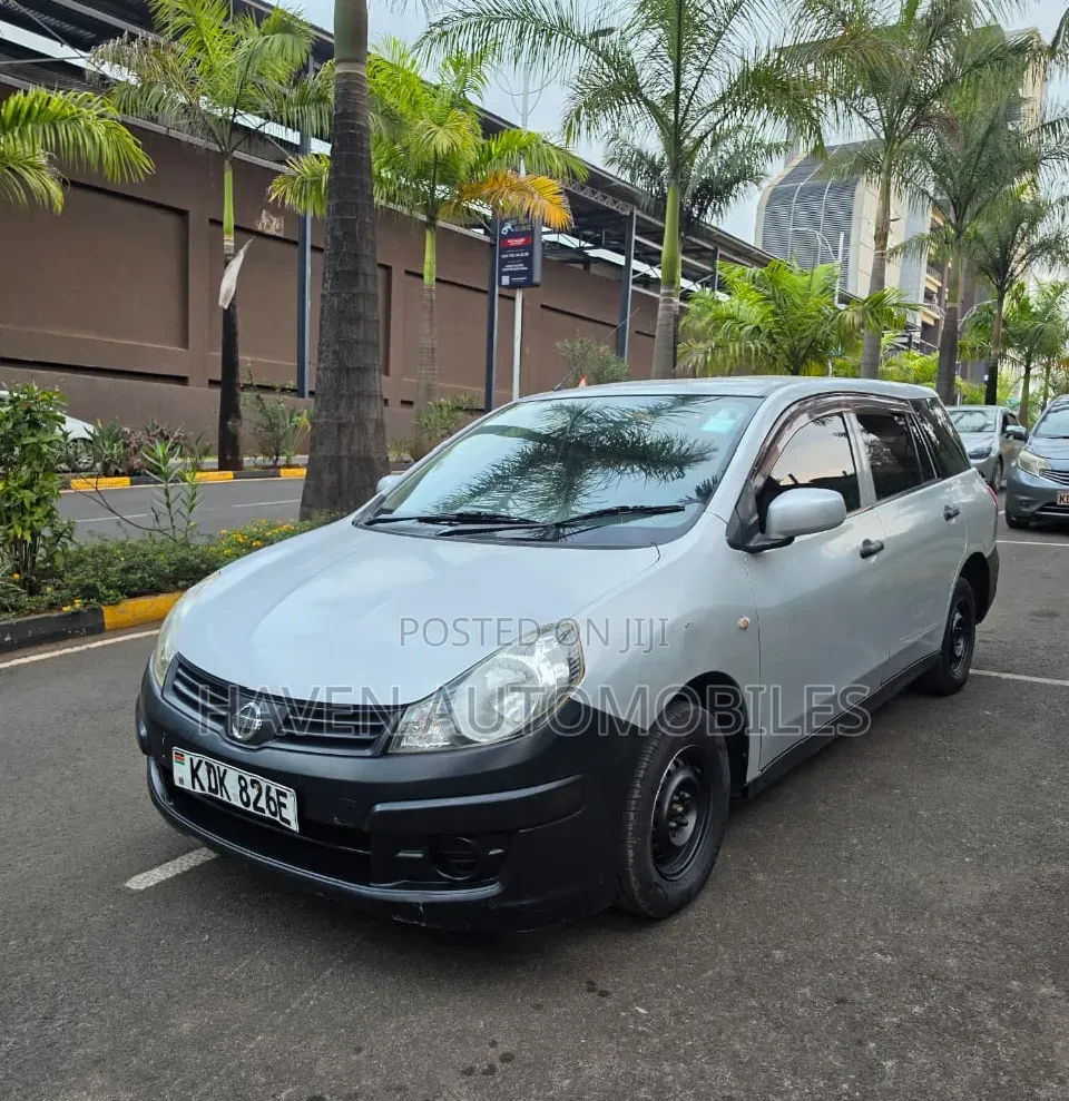 Nissan Advan 2015 Gray