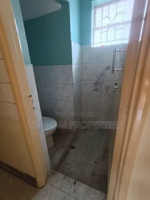 3bdrm Maisonette in South C for rent